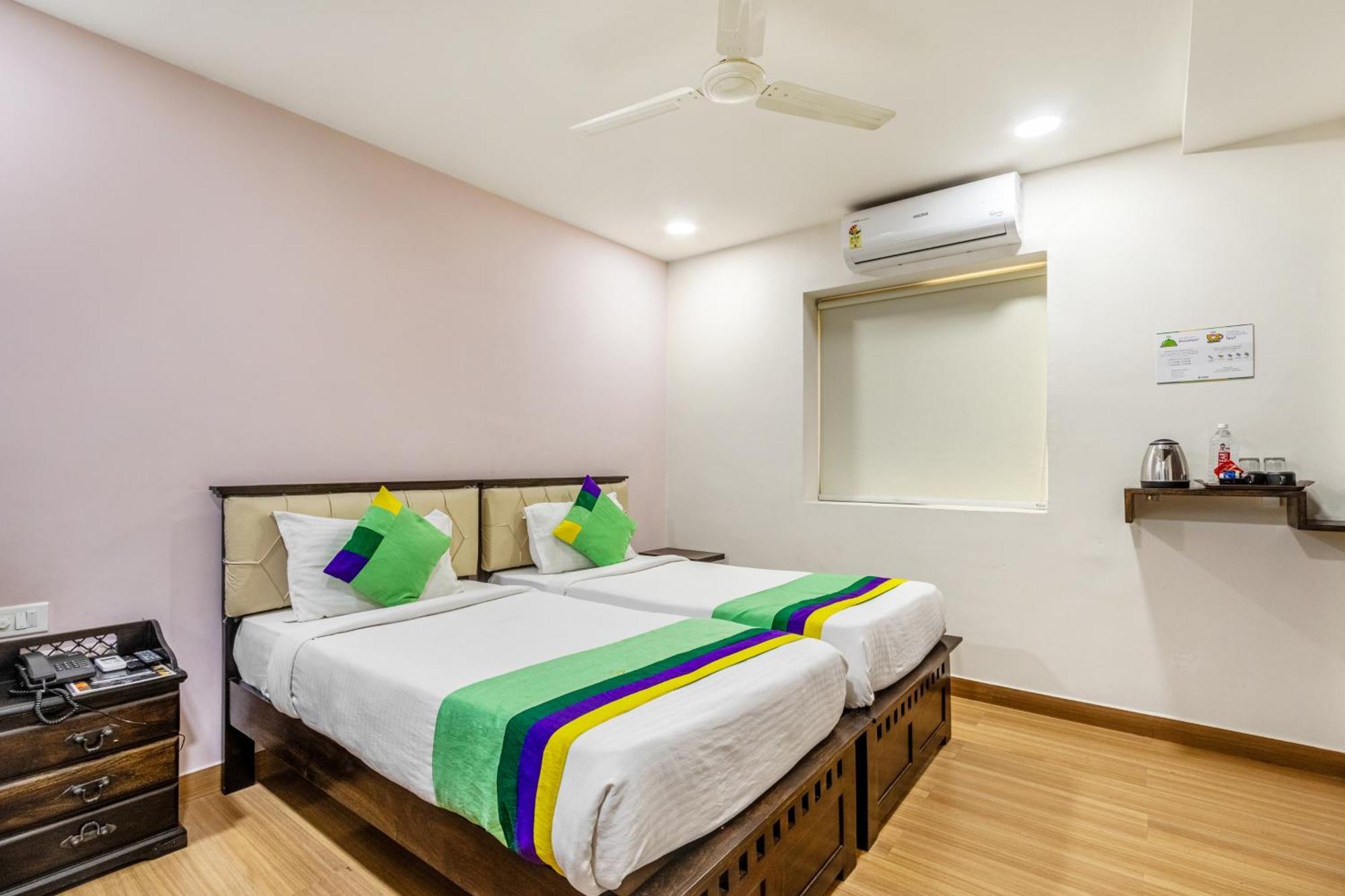 Treebo Purple Square Hotel Hyderabad Exterior photo