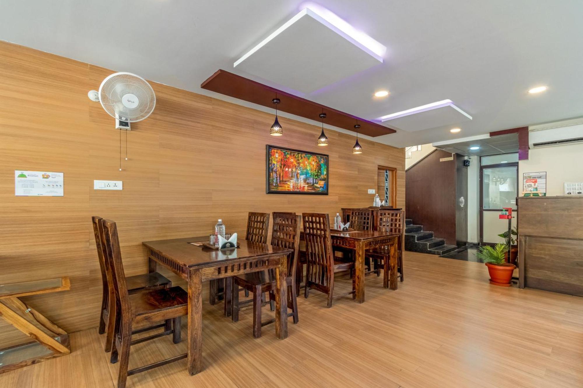 Treebo Purple Square Hotel Hyderabad Exterior photo
