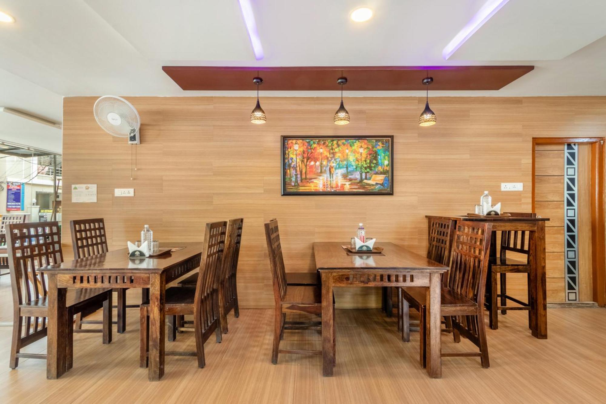 Treebo Purple Square Hotel Hyderabad Exterior photo